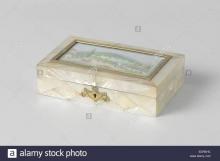      The Pearl Box
