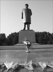      Nothing to Envy: Ordinary Lives in North Korea